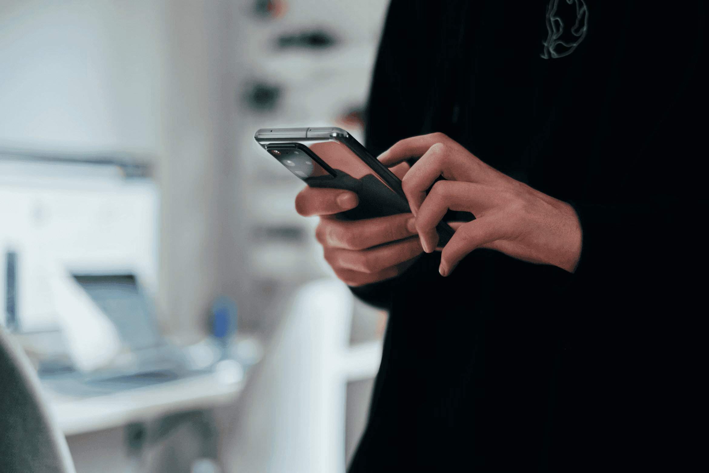 WhatsApp, iCloud, Google Photos : quelle est la meilleure solution pour garder les photos de famille ?