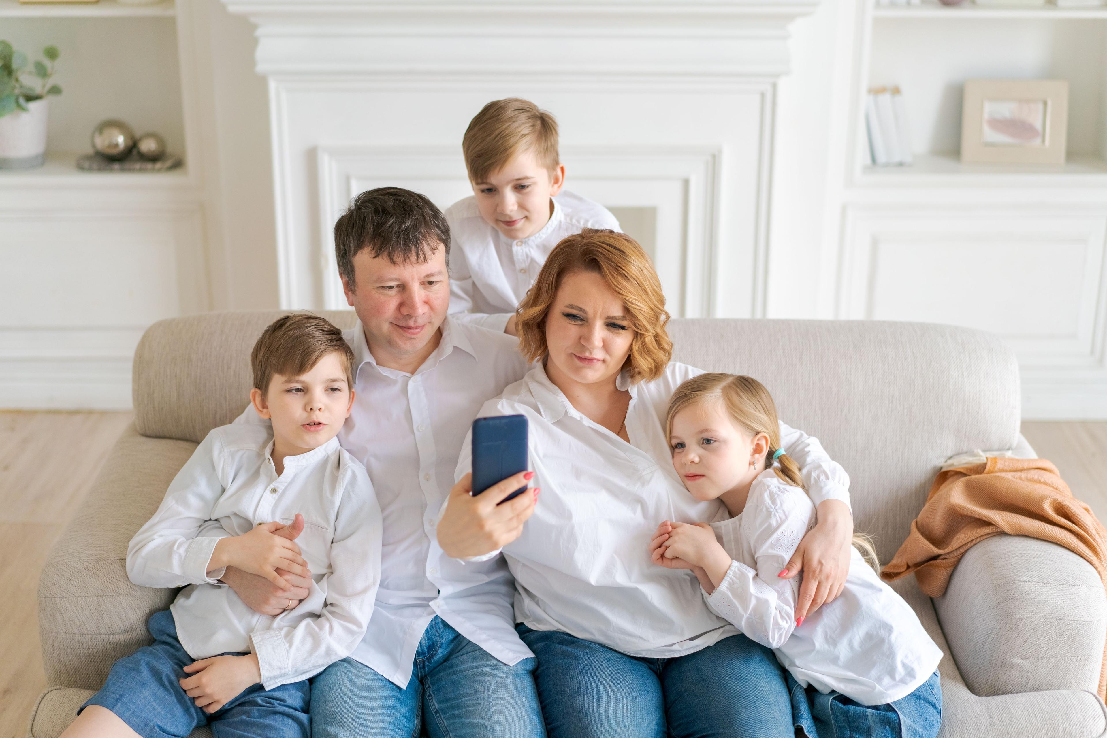Comment organiser les photos de bébé quand on a plusieurs enfants