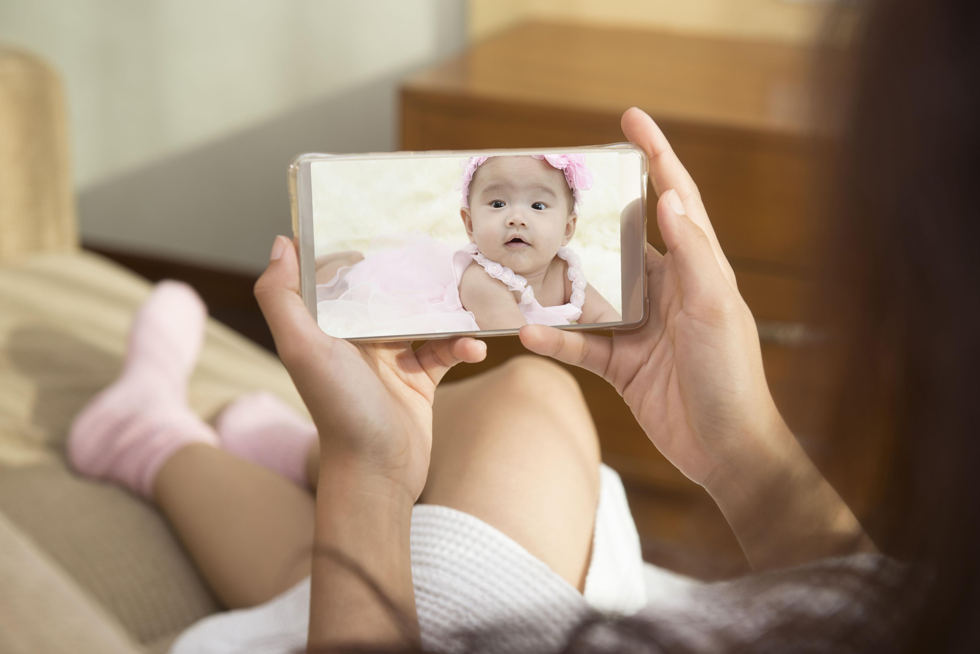 Comment organiser les photos de bébé de 0 à 1 an